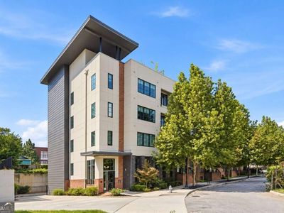 22 Airline St #204