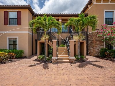 5425 Cicerone St APT 101