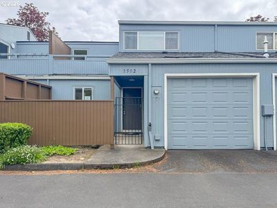 1572 NW Tanasbrook Ct