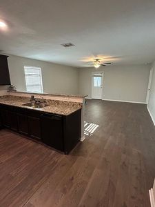 6527 Hemlock Dale