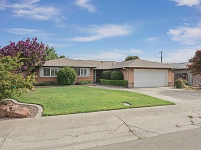 2149 Debbie Ln