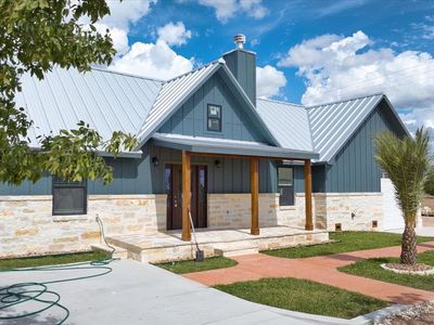 207 N Fourth