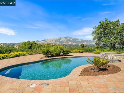 300 Oak View Ter