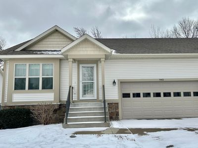 945 S Sandalwood Cir