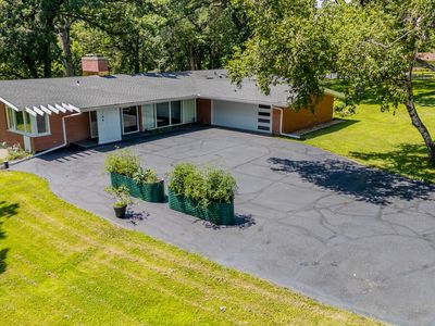 17519 Hickory Hills Rd