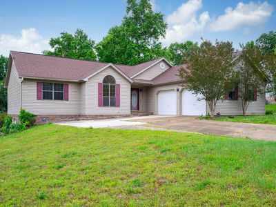 326 Fallen Leaf Dr