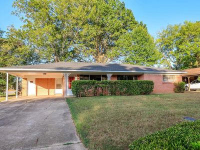 1400 Berry Ln