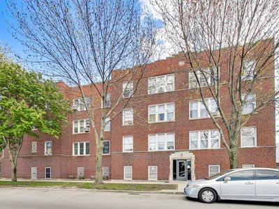2345 W Glenlake Ave #1
