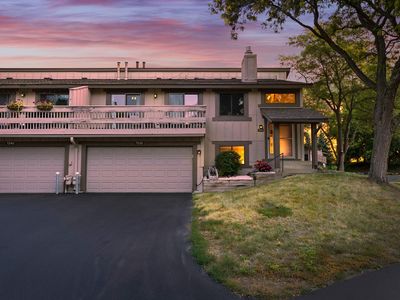 7232 Woodstock Curv