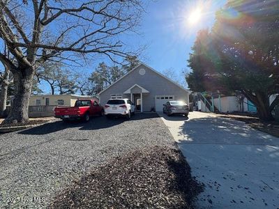 2805 E Yacht Drive
