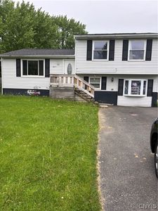 8073 Pickett Ln