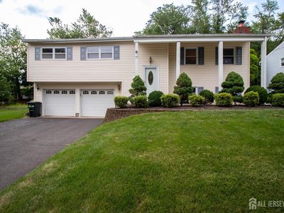 7 Cortland Dr