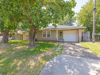 1806 Linda Ln