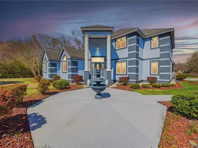 4120 W Neck Rd