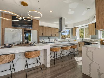 3440 Buena Vista Dr