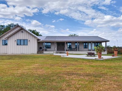 1389 W Fm 2044