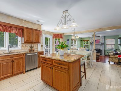 1 Kristen Ct