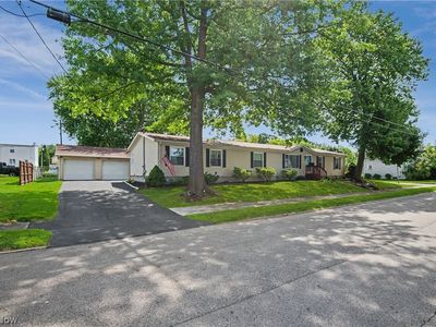 Property at 209 Cherry Ave, Niles, OH