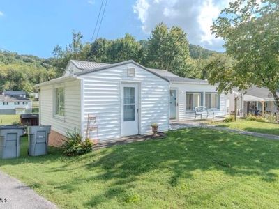 Property at 2336 Anderson St, Bristol, TN