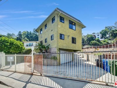 1766 Griffith Park Blvd APT 1