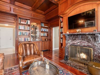 6 Edgerly Pl Suite 402/403