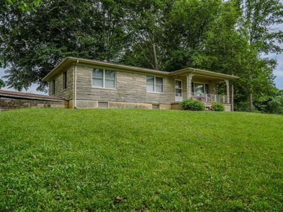 152 Winn School Rd