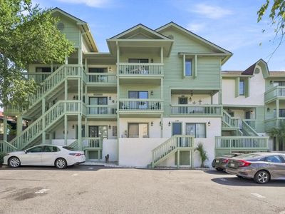306 74th Ave. N #301