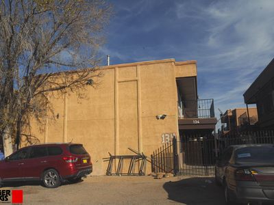 134 Rhode Island St SE