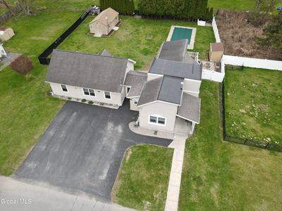 4 Ferris Street