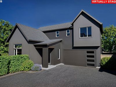 1311 E Luna St