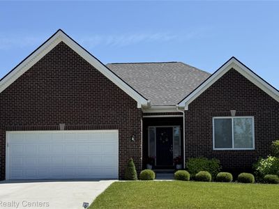 Property at 8311 Meadow Creek Dr, Goodrich, MI