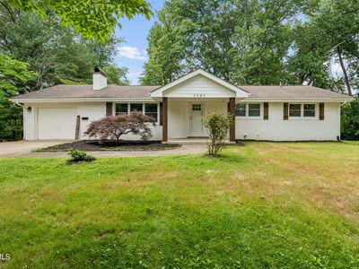 1303 Peterson Pl