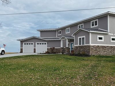 382 N Linwood Beach Rd