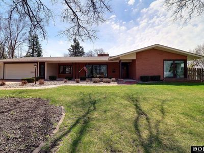 1943 Parkview Dr