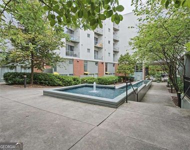 620 Glen Iris Dr NE Unit 325