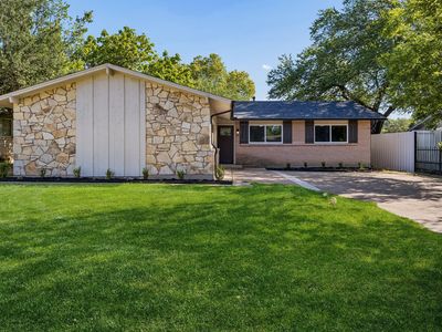 4639 Baystone Dr