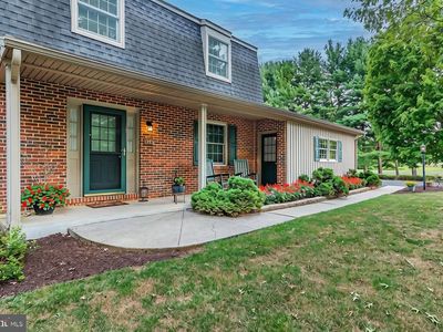 50 Wedgewood Dr