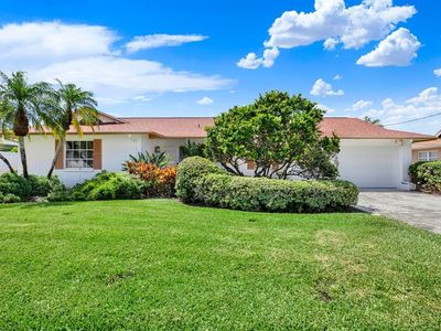 411 Palm Is NE