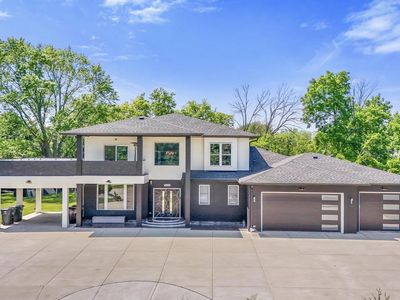 7341 S 76th STREET