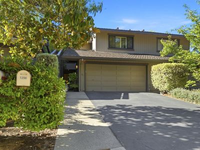 1252 Sharon Park Dr