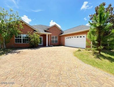 207 Lakeview Ter