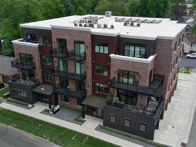 1310 E Samuel Ave #2F