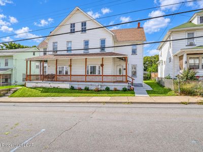 161 Center Ave