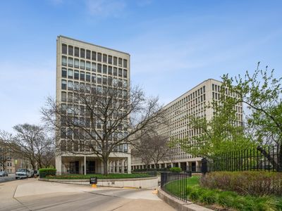 1450 E 55th Pl APT 720S