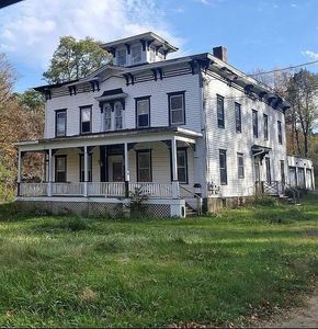 105 Hartman Rd