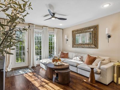 950 Henderson St APT 1220