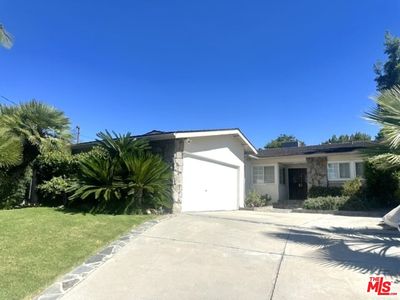 4934 Bluebell Ave
