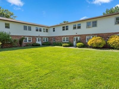 111 Sherwood Square
