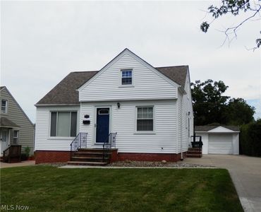 Property at 1277 Iroquois Ave, Mayfield Heights, OH