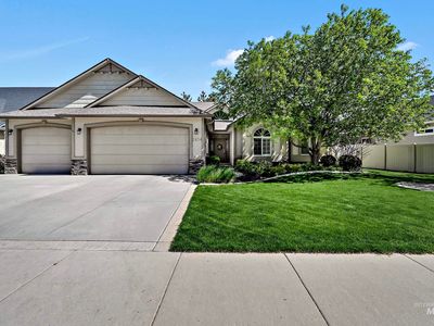 2434 E Garber Dr